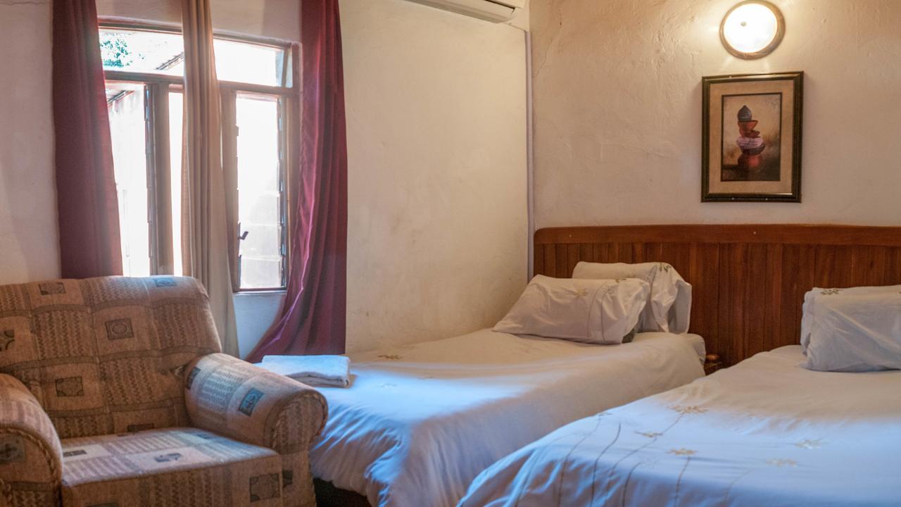 Okavango Lodge Ливингстон Экстерьер фото