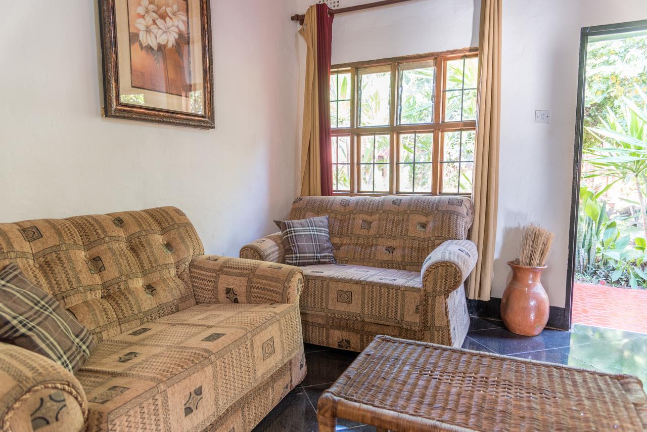 Okavango Lodge Ливингстон Экстерьер фото