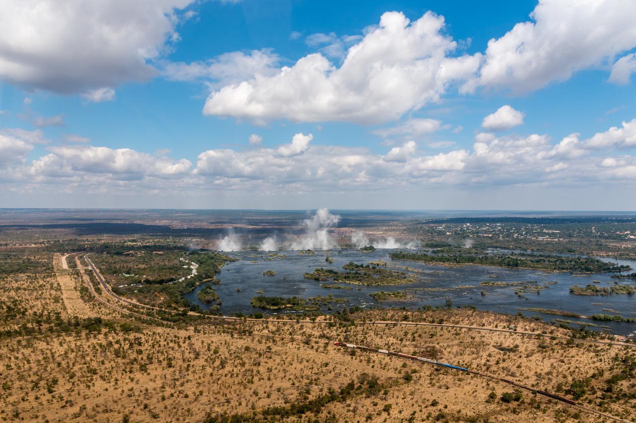 Okavango Lodge Ливингстон Экстерьер фото
